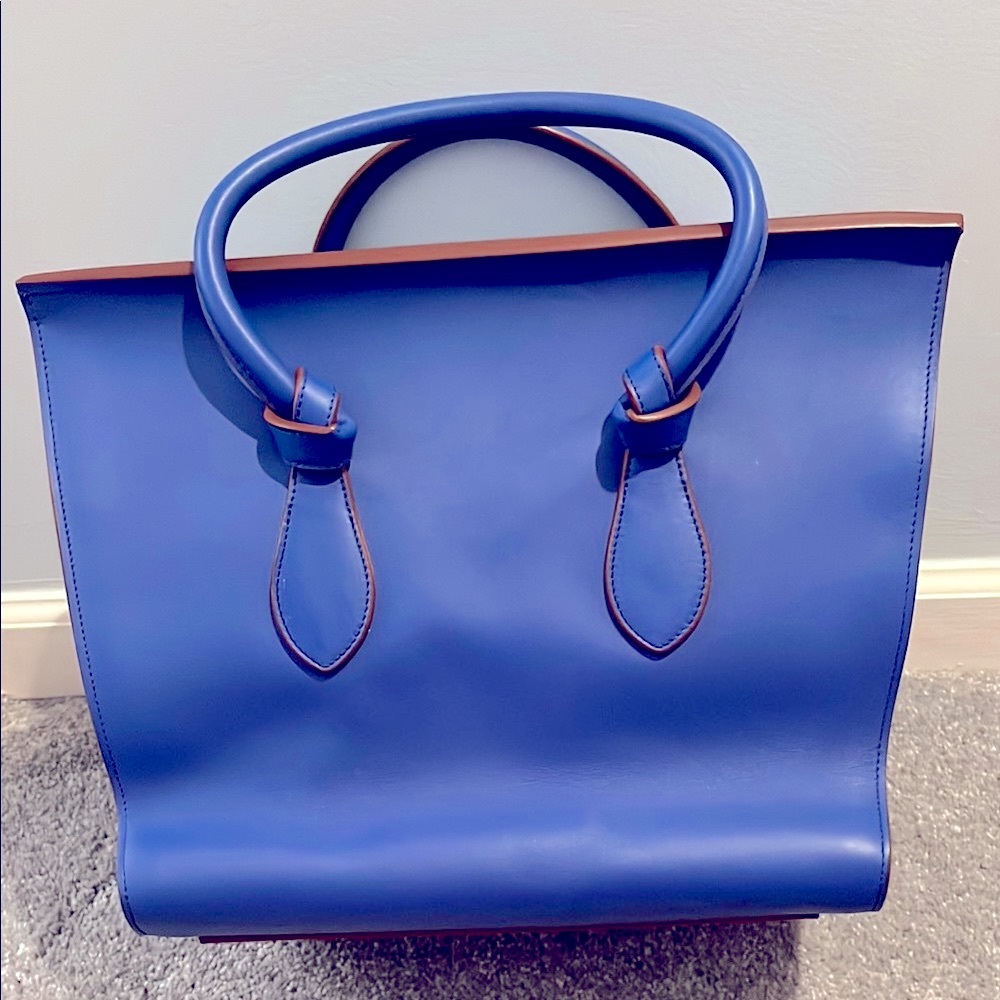 Celine Blue Tote Bag in Excellent condition - Picture 2 of 14